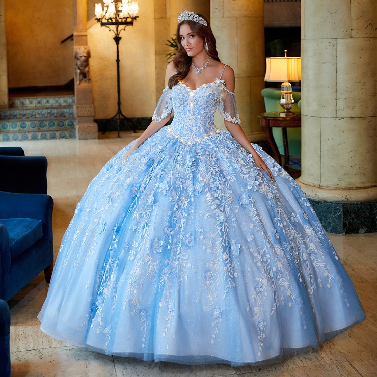 vestidos de quinceañera color azul by Ariana Vara